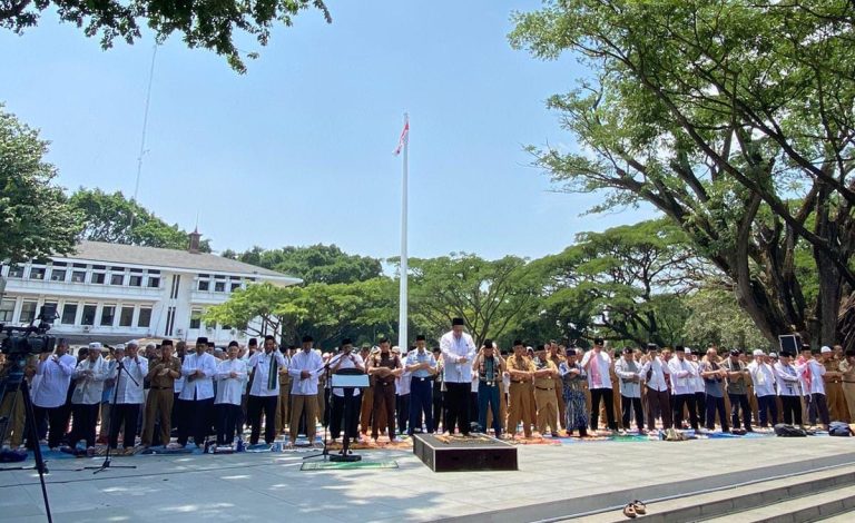 Kota Bandung Bersatu dalam Shalat Istisqa: LDII dan Pemerintah Bersama-sama Berdoa untuk Mengatasi Kekeringan